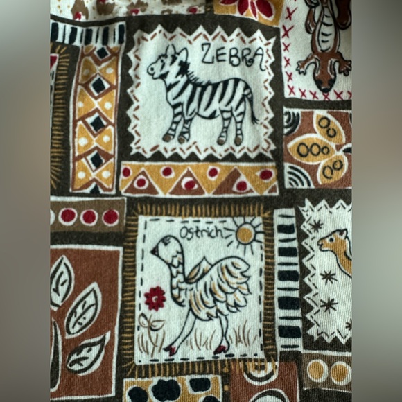 Vintage Bechamel A-Line Shorts with Bold Patterns - Picture 6 of 9